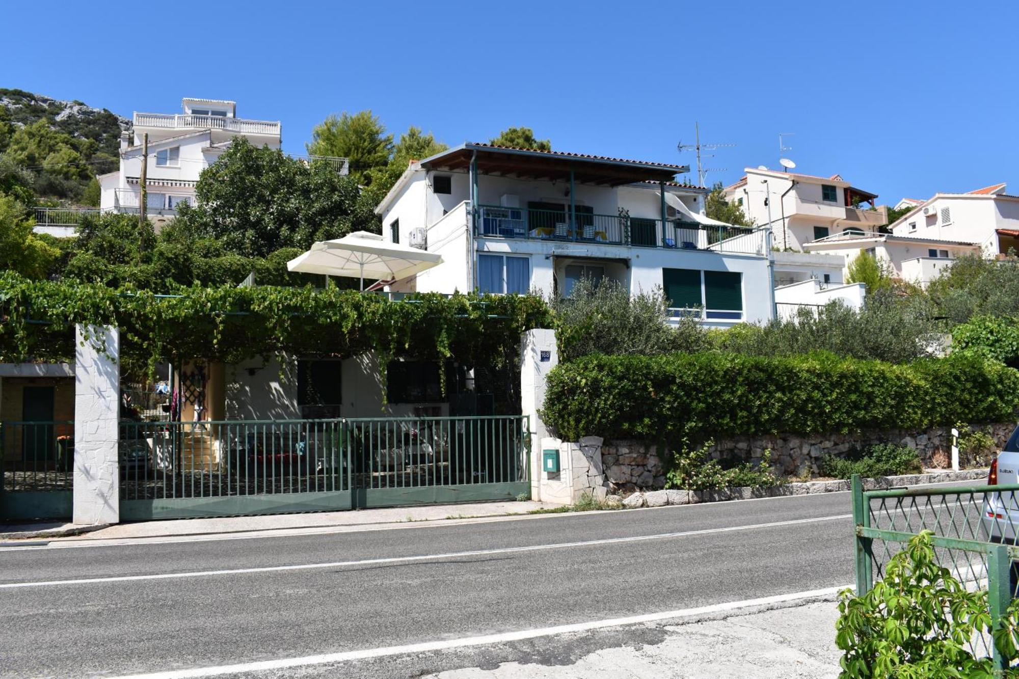 Apartments By The Sea Seget Vranjica, Trogir - 7508 Exterior foto